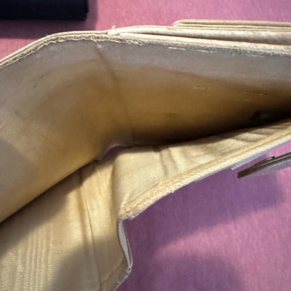 CHANEL Beige Leather wallet - Picture 10 of 13
